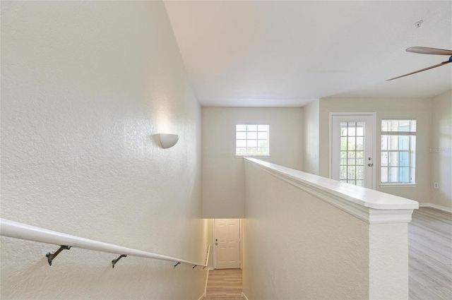 8911 MANOR LOOP 207, Lakewood Ranch, FL 34202