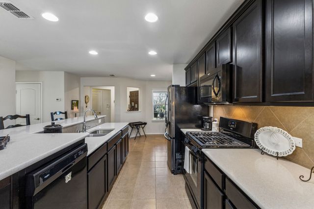 6744 Hickory Creek Drive, Frisco, TX 75036