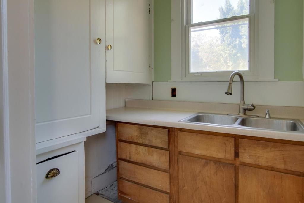 Image 27 of property listing at 541 Vine Street, San Jose, CA 95110