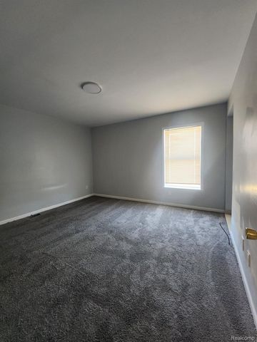 123 E SAVANNAH Street, Highland Park, MI 48203