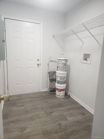 123 E SAVANNAH Street, Highland Park, MI 48203