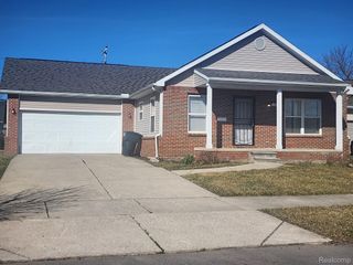 123 E SAVANNAH Street, Highland Park, MI 48203