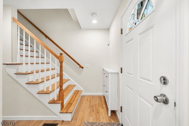 112 Peapack Road unit 2, Far Hills Boro, NJ 07931