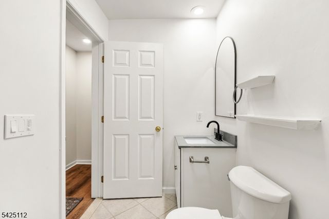 112 Peapack Road unit 2, Far Hills Boro, NJ 07931