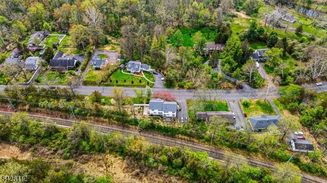 112 Peapack Road unit 2, Far Hills Boro, NJ 07931