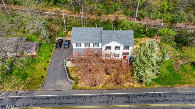 112 Peapack Road unit 2, Far Hills Boro, NJ 07931