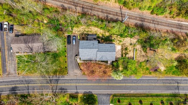 112 Peapack Road unit 2, Far Hills Boro, NJ 07931
