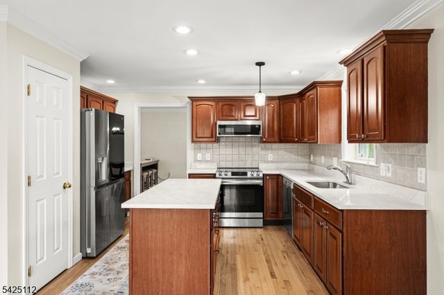 112 Peapack Road unit 2, Far Hills Boro, NJ 07931