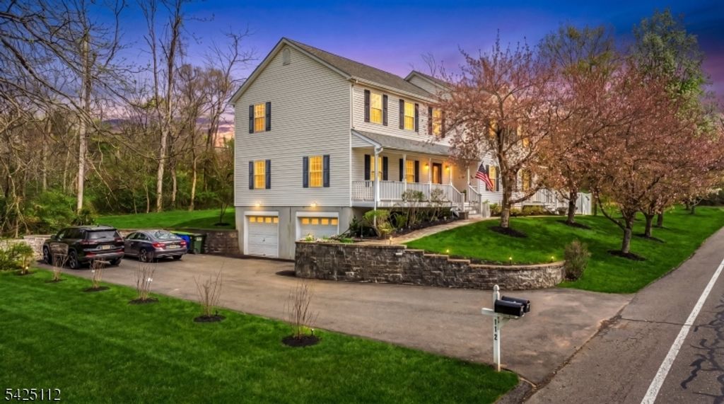 112 Peapack Road unit 2, Far Hills Boro, NJ 07931