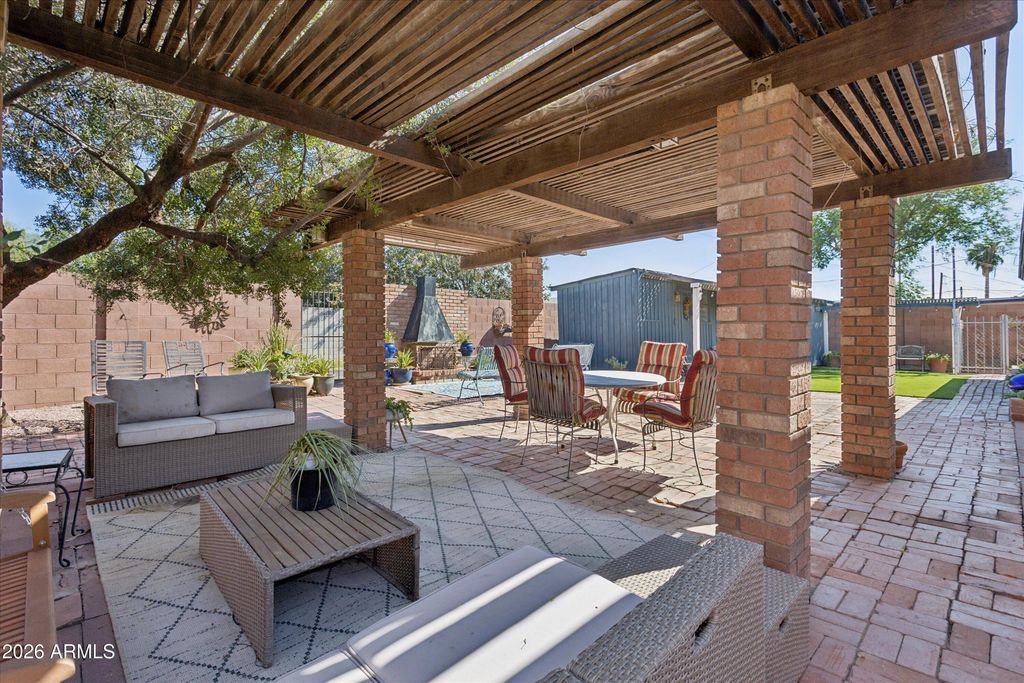 116 W ORCHID Lane, Chandler, AZ 85225 — photo 3