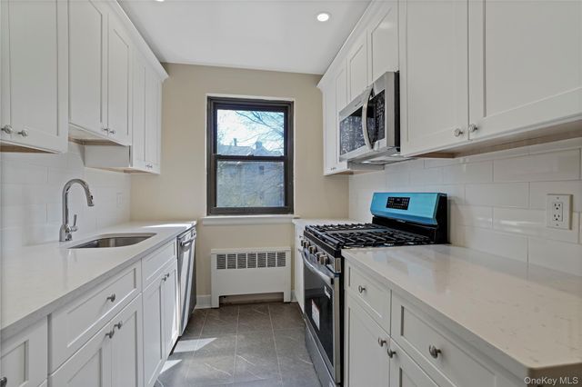 79 Beacon Hill Drive B-25, Dobbs Ferry, NY 10522