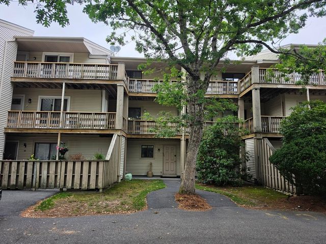 800 Bearses Way 6WE, Barnstable, MA 02601