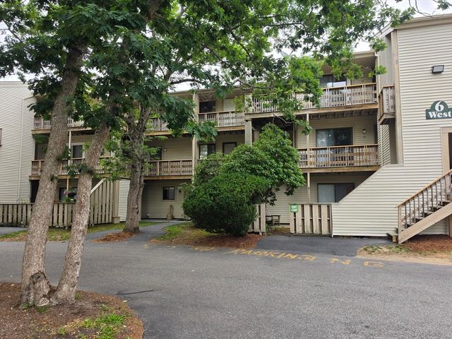 800 Bearses Way 6WE, Barnstable, MA 02601