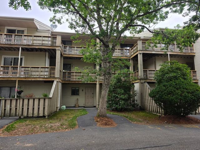 800 Bearses Way 6WE, Barnstable, MA 02601