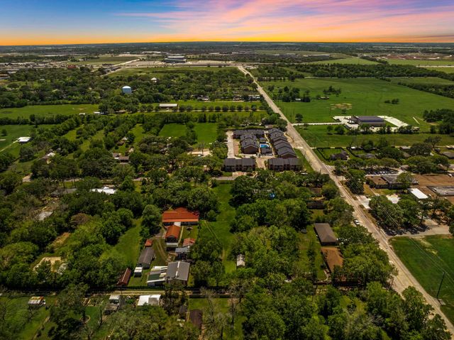 903 Brooks Avenue, Rosenberg, TX 77471