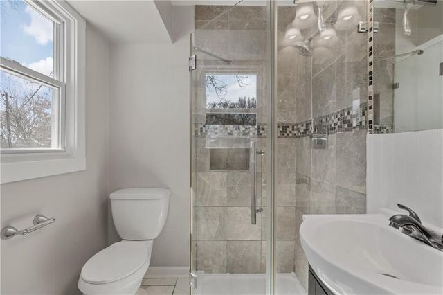 517 Stacey Drive, Belton, MO 64012