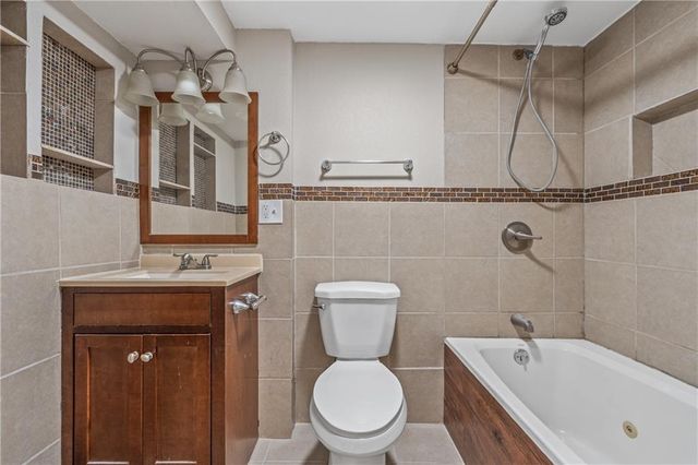 517 Stacey Drive, Belton, MO 64012