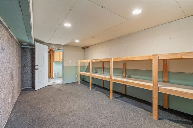 517 Stacey Drive, Belton, MO 64012