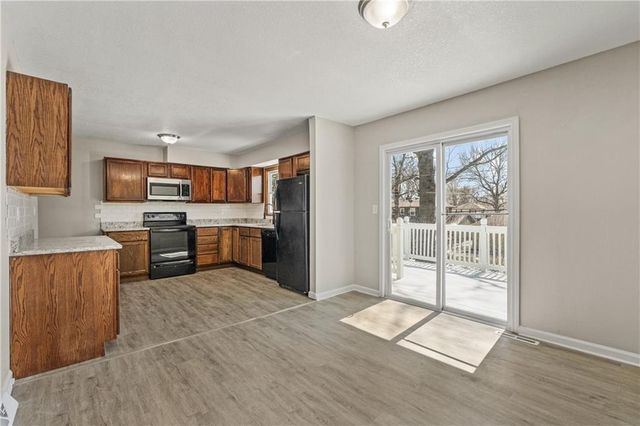 517 Stacey Drive, Belton, MO 64012