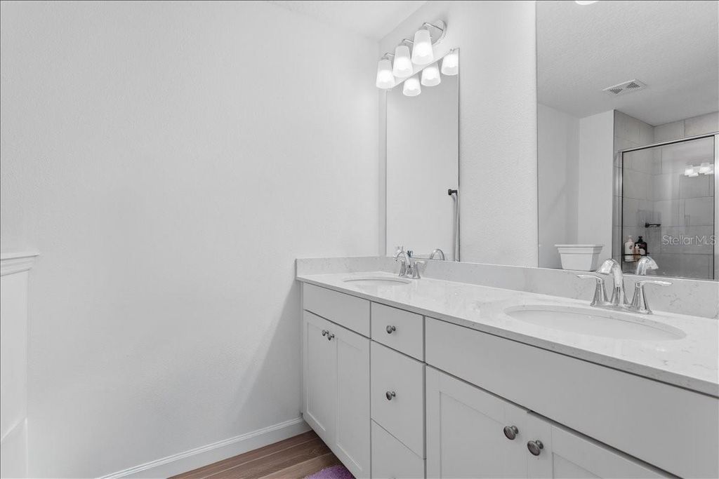 Image 20 of property listing at 12657 NW 7TH PLACE, Newberry, FL 32669