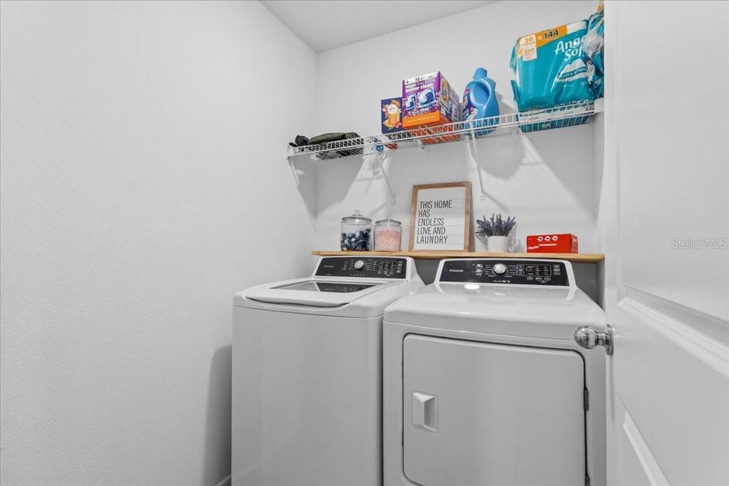 Image 26 of property listing at 12657 NW 7TH PLACE, Newberry, FL 32669