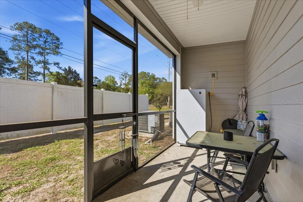 Image 27 of property listing at 12657 NW 7TH PLACE, Newberry, FL 32669