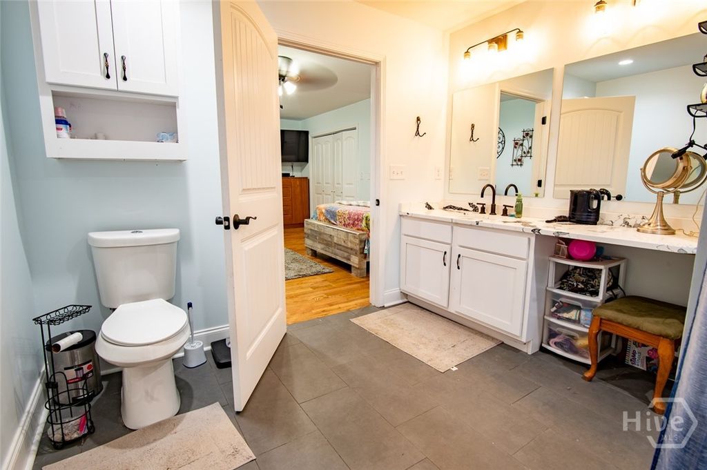 Image 18 of property listing at 5357 Highway 81, Loganville, GA 30052