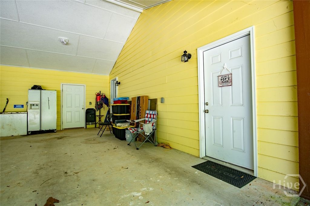 Image 32 of property listing at 5357 Highway 81, Loganville, GA 30052