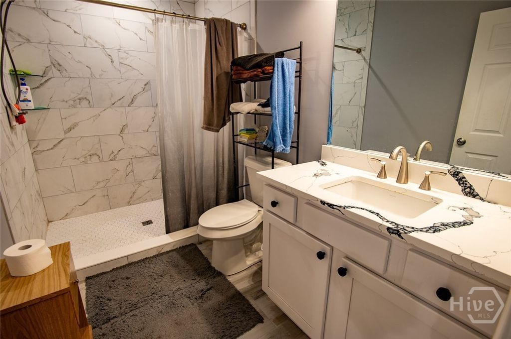 Image 34 of property listing at 5357 Highway 81, Loganville, GA 30052