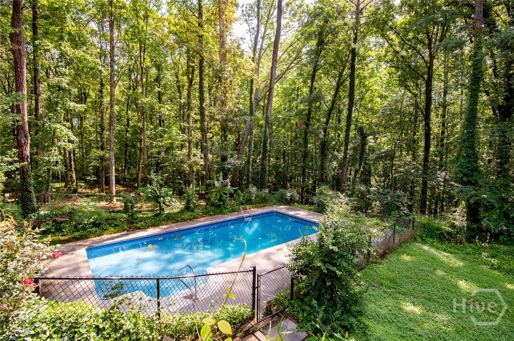 Image 54 of property listing at 5357 Highway 81, Loganville, GA 30052