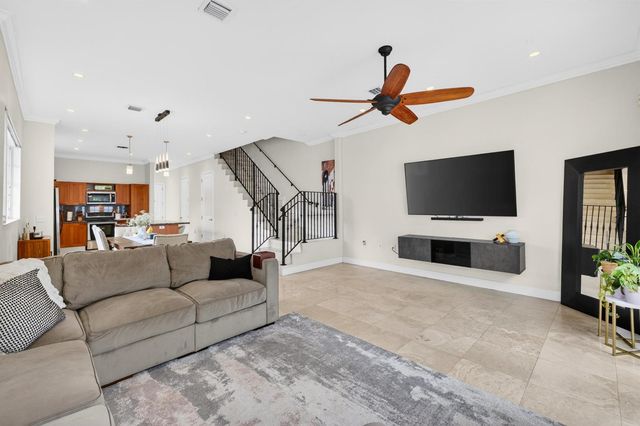 825 Sw 12th Street, Fort Lauderdale, FL 33315