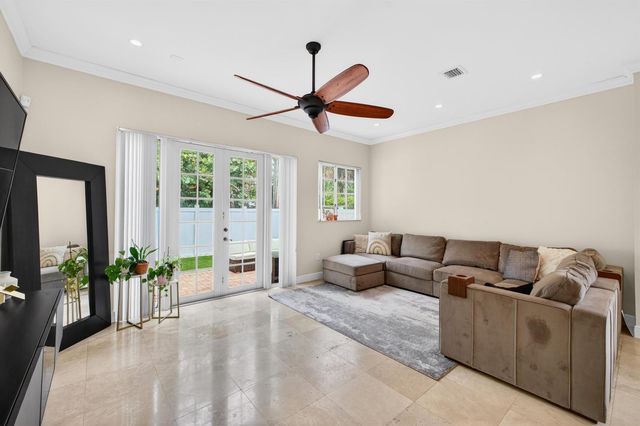 825 Sw 12th Street, Fort Lauderdale, FL 33315