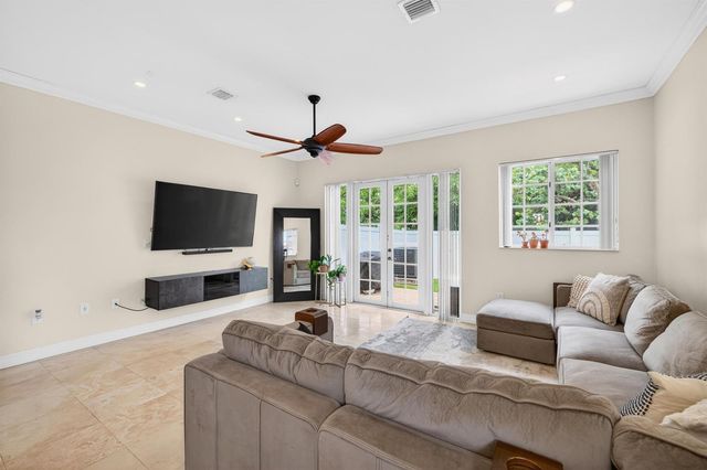 825 Sw 12th Street, Fort Lauderdale, FL 33315