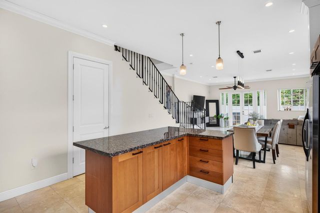 825 Sw 12th Street, Fort Lauderdale, FL 33315