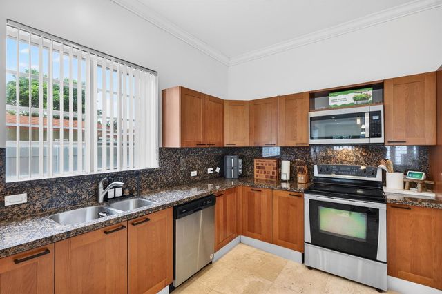 825 Sw 12th Street, Fort Lauderdale, FL 33315