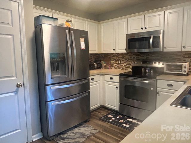 9206 Rotherham Lane, Charlotte, NC 28216
