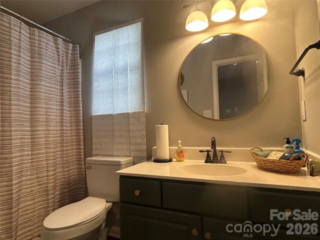 9206 Rotherham Lane, Charlotte, NC 28216