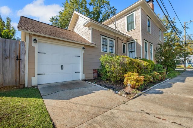 237 E Washington Street, Quincy, FL 32351