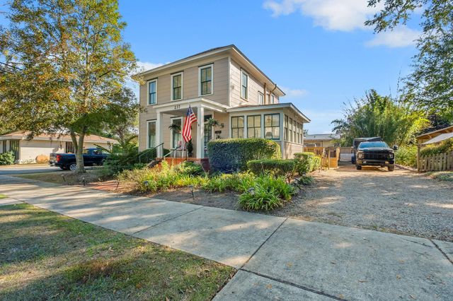 237 E Washington Street, Quincy, FL 32351