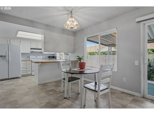 15470 Sw OAKTREE Ln, Tigard, OR 97224