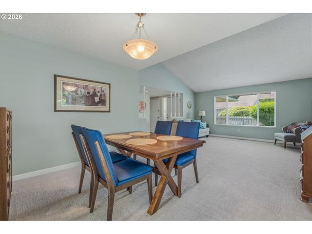15470 Sw OAKTREE Ln, Tigard, OR 97224
