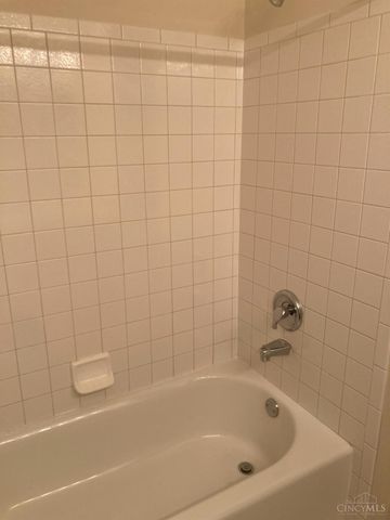 440 Lake Shore Drive, Lebanon, OH 45036