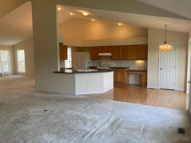 440 Lake Shore Drive, Lebanon, OH 45036