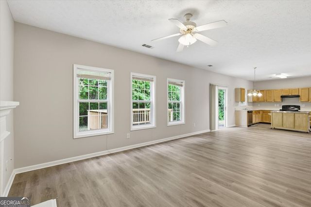 5507 Walnut Lane, Lithonia, GA 30038