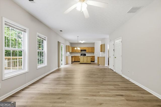 5507 Walnut Lane, Lithonia, GA 30038