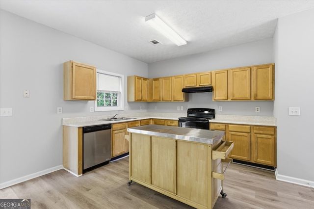 5507 Walnut Lane, Lithonia, GA 30038