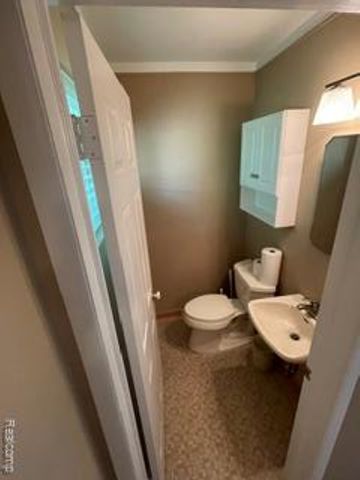11151 Irvington Drive, Warren, MI 48093