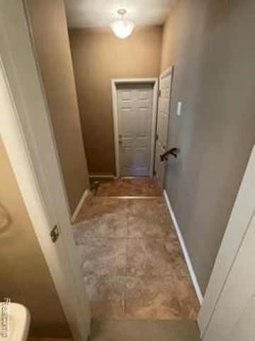 11151 Irvington Drive, Warren, MI 48093