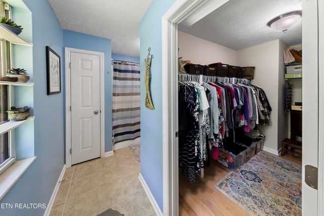 10909 Woody Drive, Knoxville, TN 37934