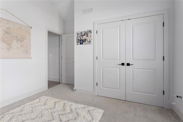 404 NE Pavilion Drive, Grain Valley, MO 64029